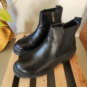 Black Chelsea Boots